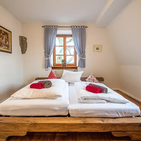 Schloss Auerbach Grosse Appartement *