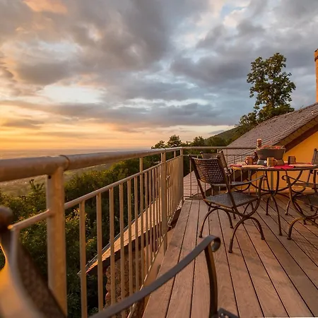 Appartement Schloss Auerbach Grosse