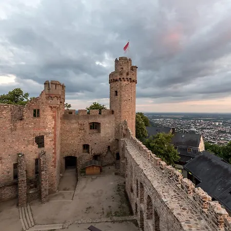 Schloss Auerbach Grosse * Bensheim